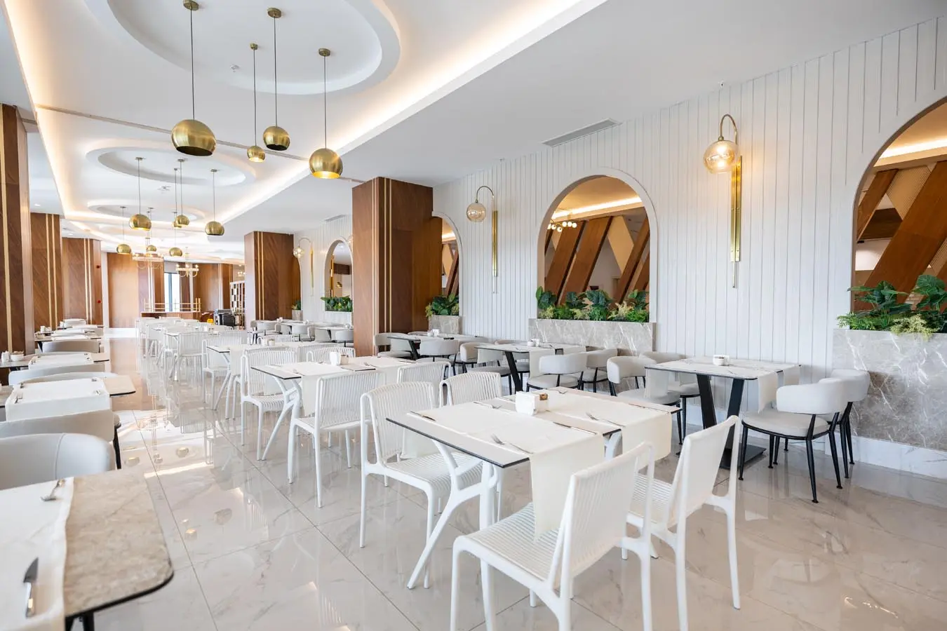 Side Moon Palace Hotel