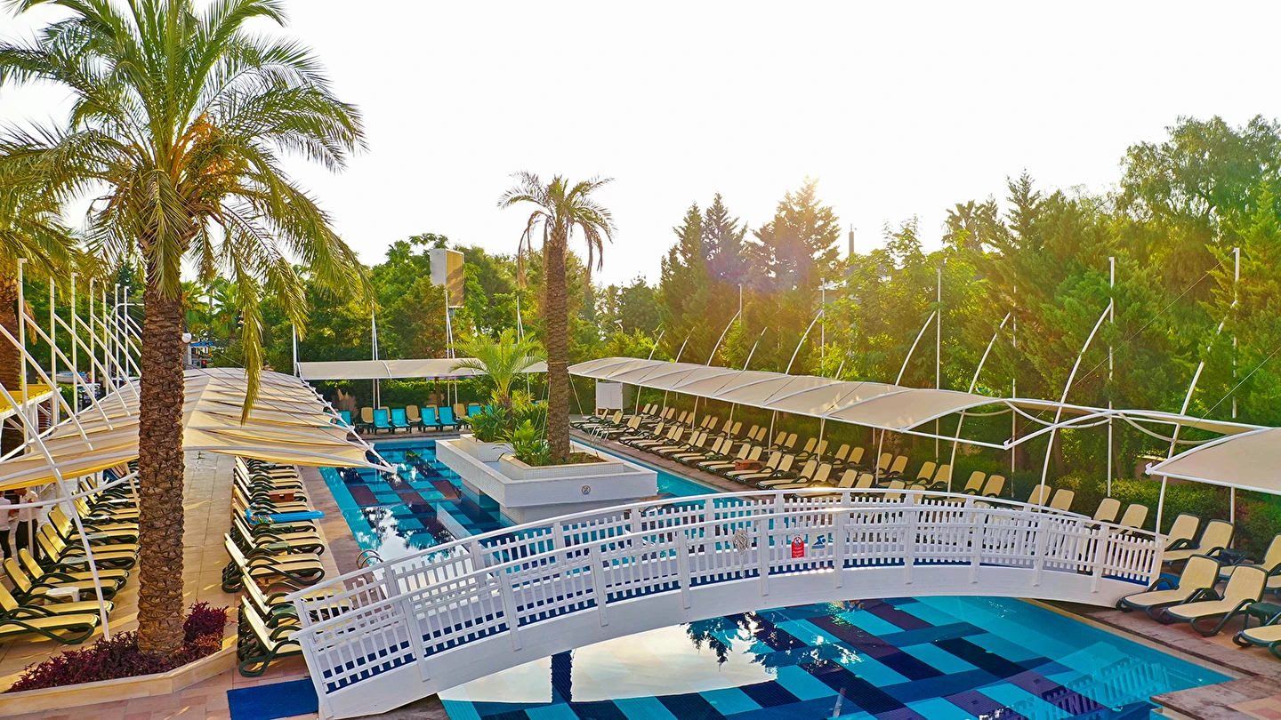 Crystal De Luxe Comfort Collection